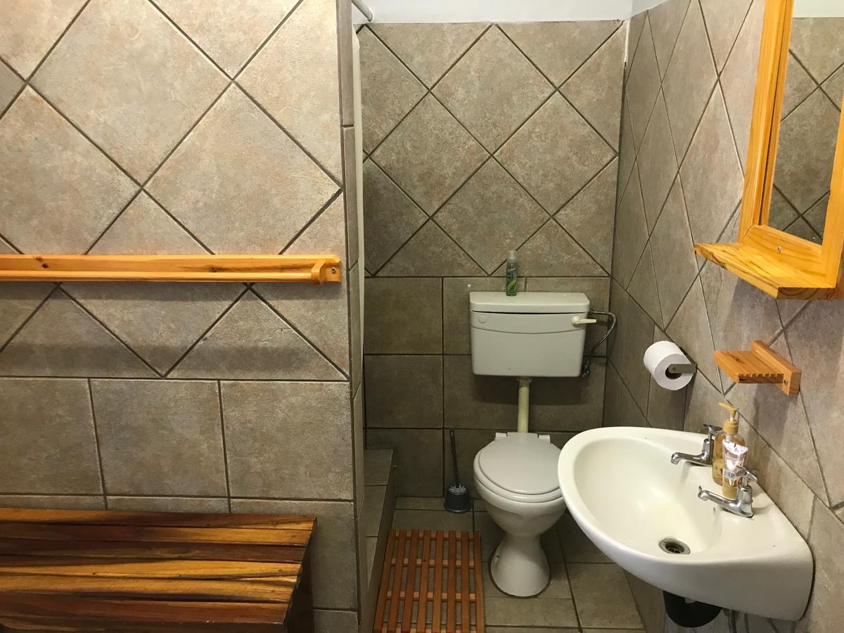 Kololo Guesthouse Катима-Мулило Экстерьер фото